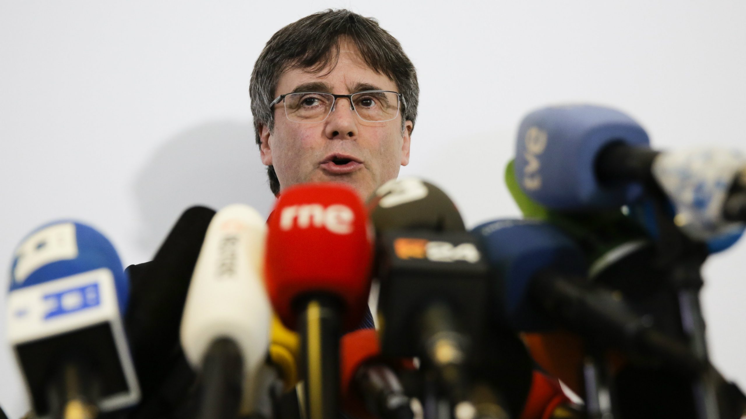 Belgija suspendovala zahtev za izručenje Pućdemona Španiji 1