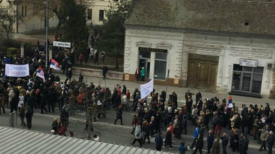 Tepić: Naprednjaci ljude prozivkom evidentiraju 1