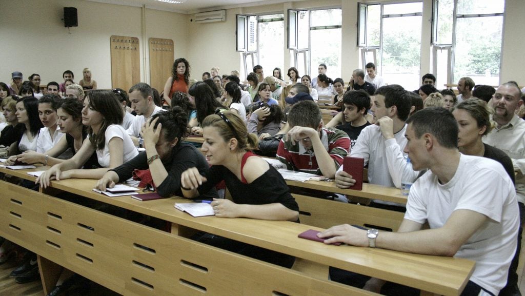 Sutra počinje isplata stipendija za učenike i studente 1