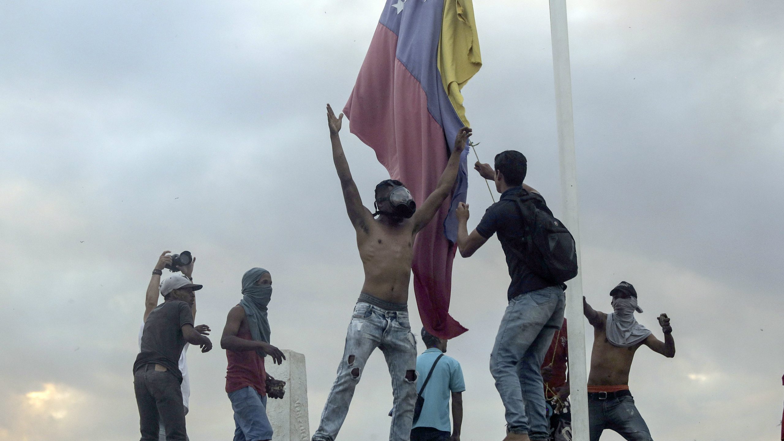 Gvaido: Međunarodna zajednica da ostavi otvore sve opcije za spas Venecuele 1