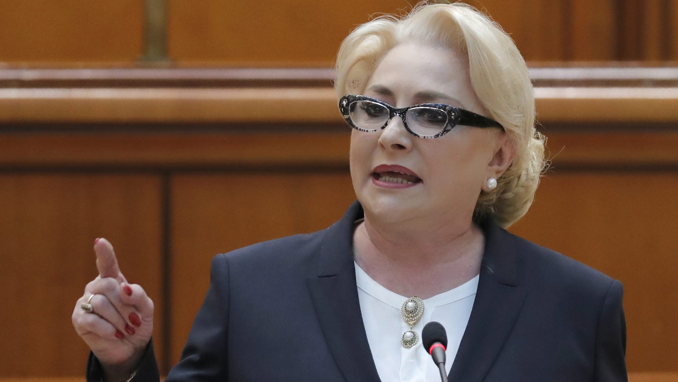 Rumunski parlament u subotu glasa o nepoverenju vladi premijerke Dančile 1