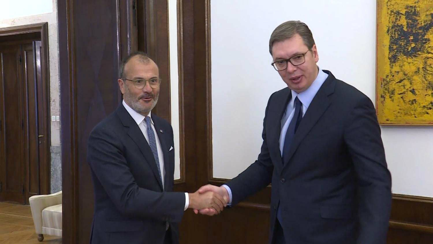 Vučić sa Fabricijem: Nema alternative dijalogu Beograda i Prištine 1