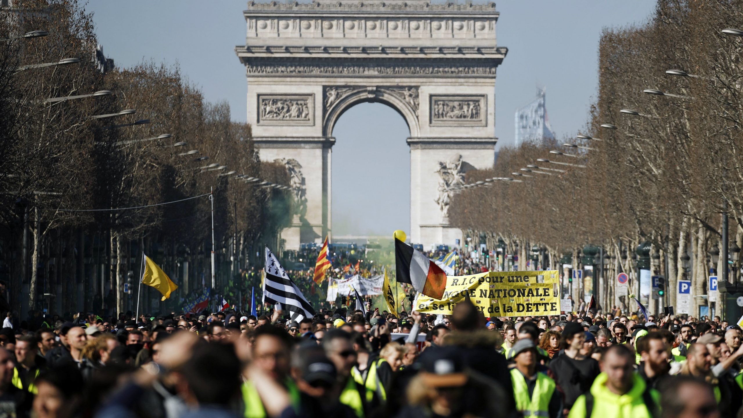U nedelju godinu dana od početka protesta Žutih prsluka u Francuskoj 1