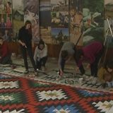 Pirotski ćilim oslikan na podu sale Doma kulture u selu Dojkinci 7