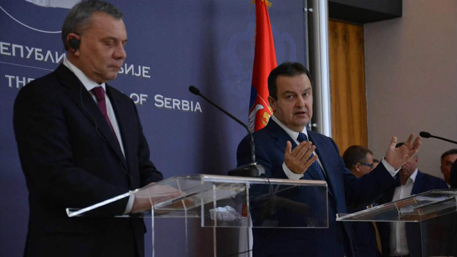 SAD će ubediti Haradinajevu vladu da povuče takse 1