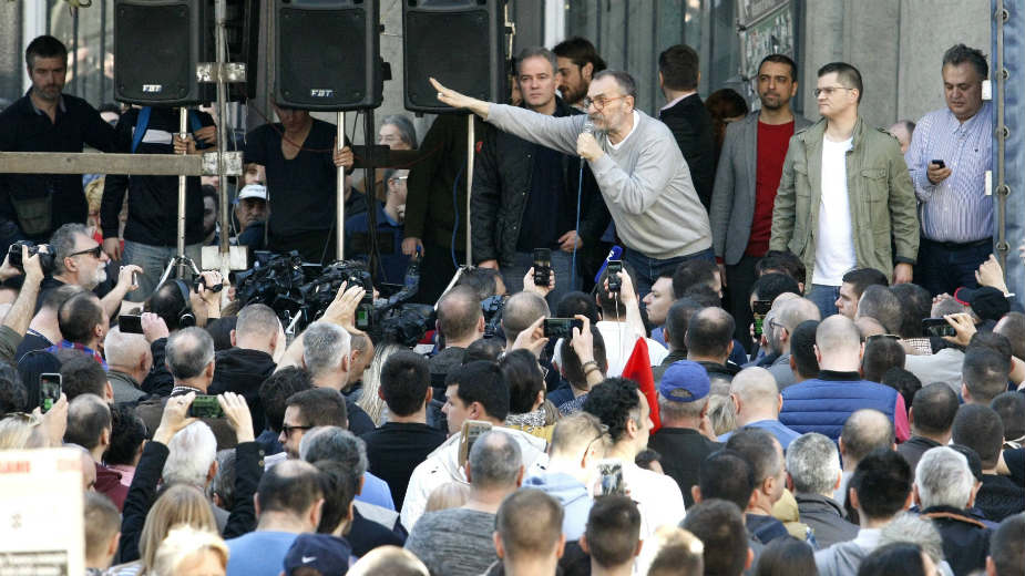 Politički lideri opozicije postali vidljivi 1