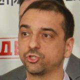 Kiprijanović podneo prijavu protiv Šešeljevog vozača zbog napada palicom 2
