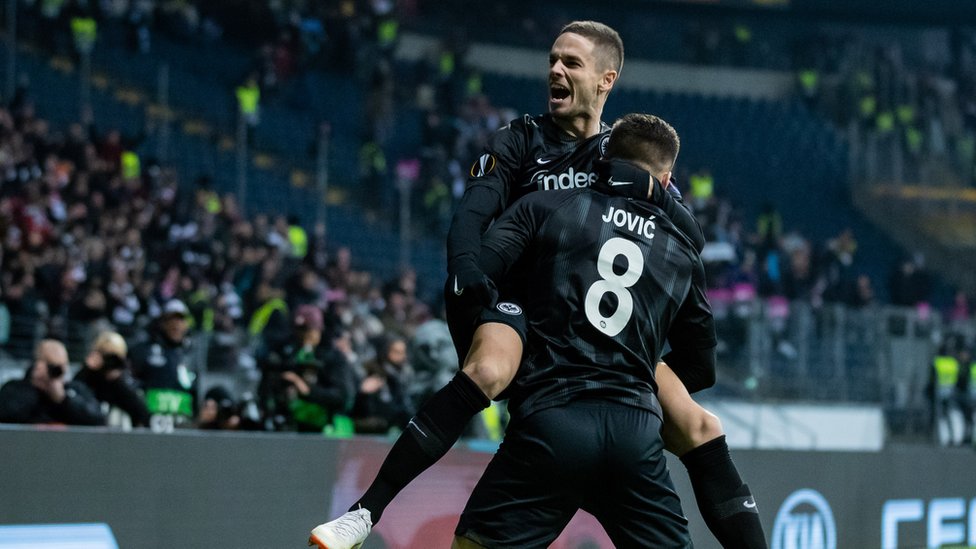 VAR sistem stiže u Superligu - šta to znači i koje su najveće prepreke 2 Ajntraht