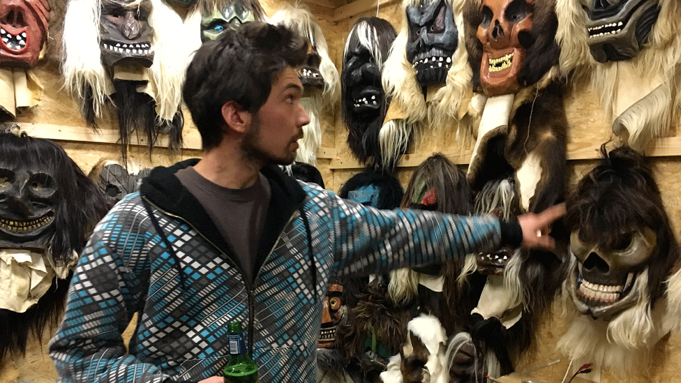 Maske: Stari običaj ili povod za dobar provod 10 Manuel Blocer