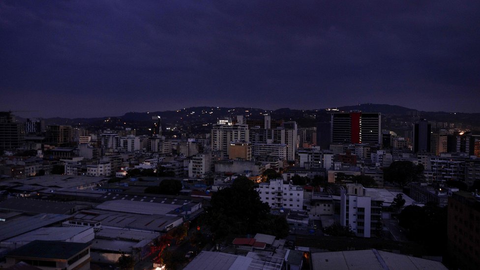 Venecuela u mraku: Nema struje u većem delu zemlje 2 Blackout in Caracas
