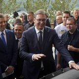 Kosovske takse - Vučić pomešao prihode države sa prihodima preduzeća 12