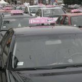 "Ništa slobodno, pozovite kasnije": Kada ne možete da nađete taksi u Beogradu, šta se zapravo dešava 16