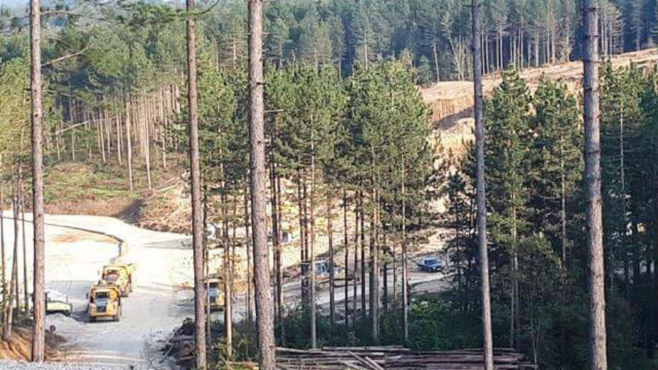 Iskrčili šumu i sagradili pogon za proizvodnju municije 1 Iskrčili šumu i sagradili pogon za proizvodnju municije 1