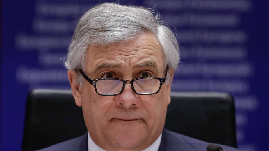 Lavina kritika zbog pohvale Musolinija 1