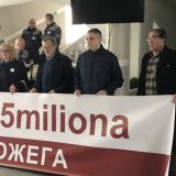 Vlast ukinula demokratiju 9