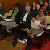 Ne žele "teror SNS" 15