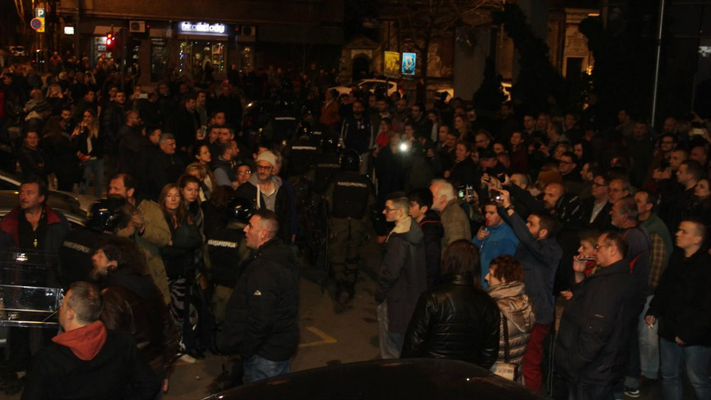 Kako su mediji izveštavali o upadu demonstranata u RTS 1