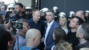 Protest završen, Obradović dao rok policiji da oslobodi uhapšene (VIDEO)(FOTO) 26