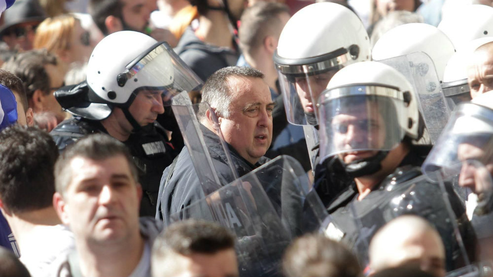 Protest završen, Obradović dao rok policiji da oslobodi uhapšene (VIDEO)(FOTO) 18