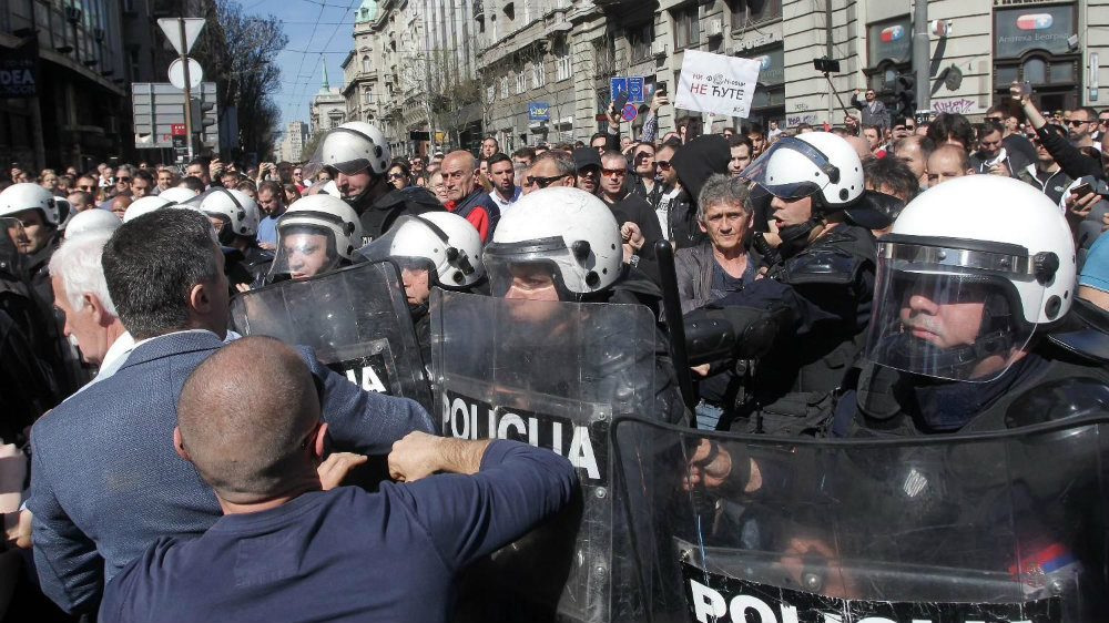 Protest završen, Obradović dao rok policiji da oslobodi uhapšene (VIDEO)(FOTO) 12