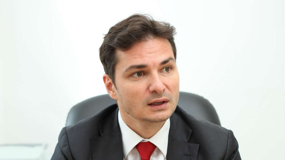 Inovativne terapije - dobrobit i za pacijente i za društvo 1 Inovativne terapije - dobrobit i za pacijente i za društvo 1