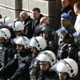 Građanski preokret: Policija da hapsi prave fantome 1