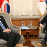 Mur sa Brnabić: Neophodno nastaviti traženje kompromisnog rešenja za Kosovo 9