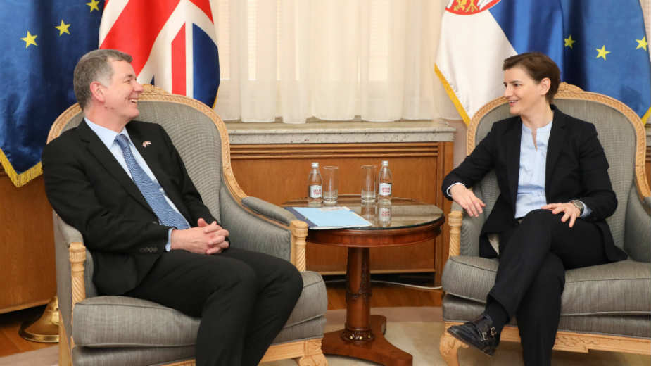 Mur sa Brnabić: Neophodno nastaviti traženje kompromisnog rešenja za Kosovo 1