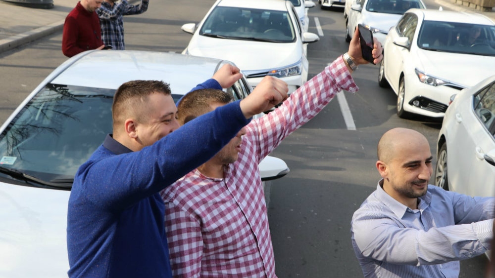 Protest udruženja CarGo ispred vlade, traže smenu ministarke Mihajlović 1