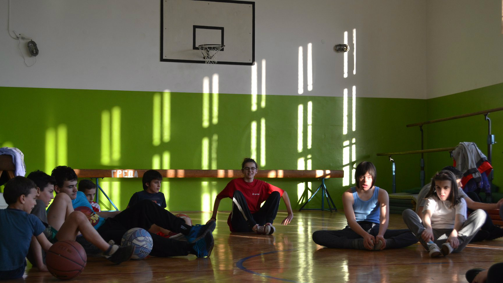 Udruženje Evo ruka: Vaspitani smo da trpimo, ćutimo i da se povlačimo 4 Udruženje Evo ruka: Vaspitani smo da trpimo, ćutimo i da se povlačimo 4