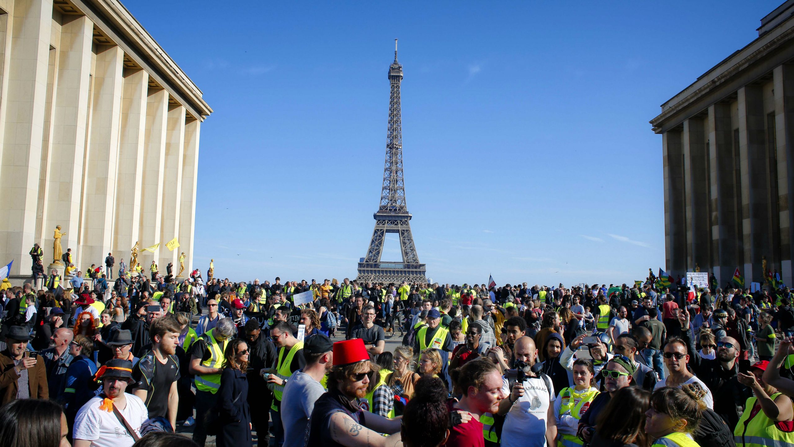 Nekoliko hiljada ljudi na protestu Žutih prsluka u Francuskoj 1
