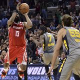 Poraz Hjustona uz 57 poena Hardena 8