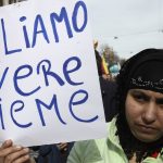 Festivalska atmosfera na antirasističkim demonstracijama u Milanu (FOTO) 7