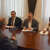 Stefanović s argentinskim ambasadorom o Kosovu 13