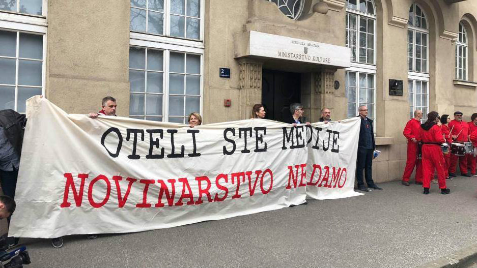 Protest novinara u Zagrebu: Oteli ste medije, novinarstvo ne damo (VIDEO) 1