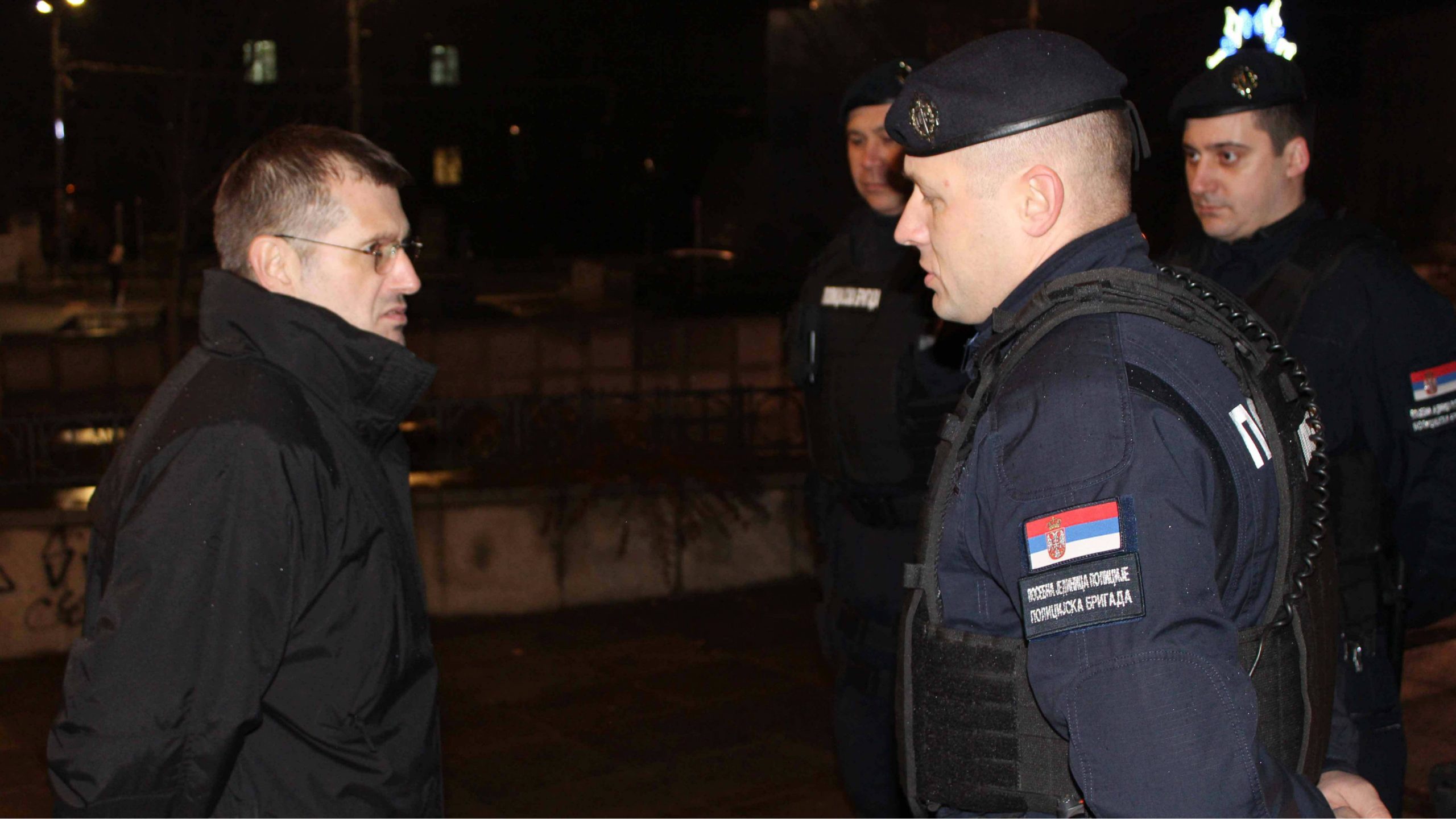 Rebić: Povređeno više policajaca 1