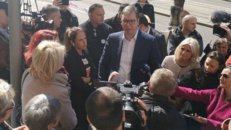 Vučić pozvao građane sa kreditima u švajcarcima da obustave protest i obećao rešenje 1