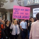 Novi Sad: Studenti traže da vlast odblokira Medicinski fakultet 12