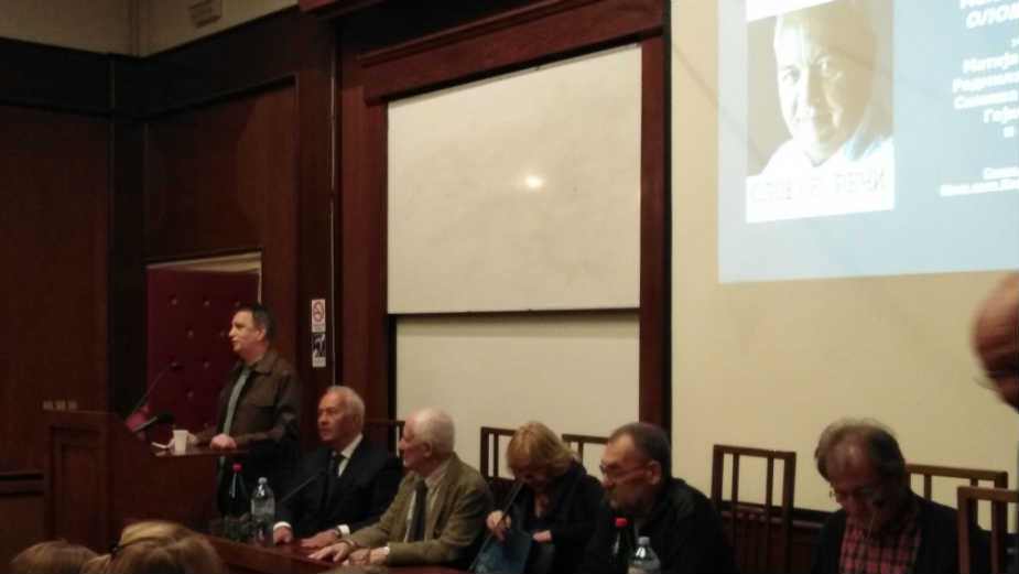 Zaljubljen u olovo 1