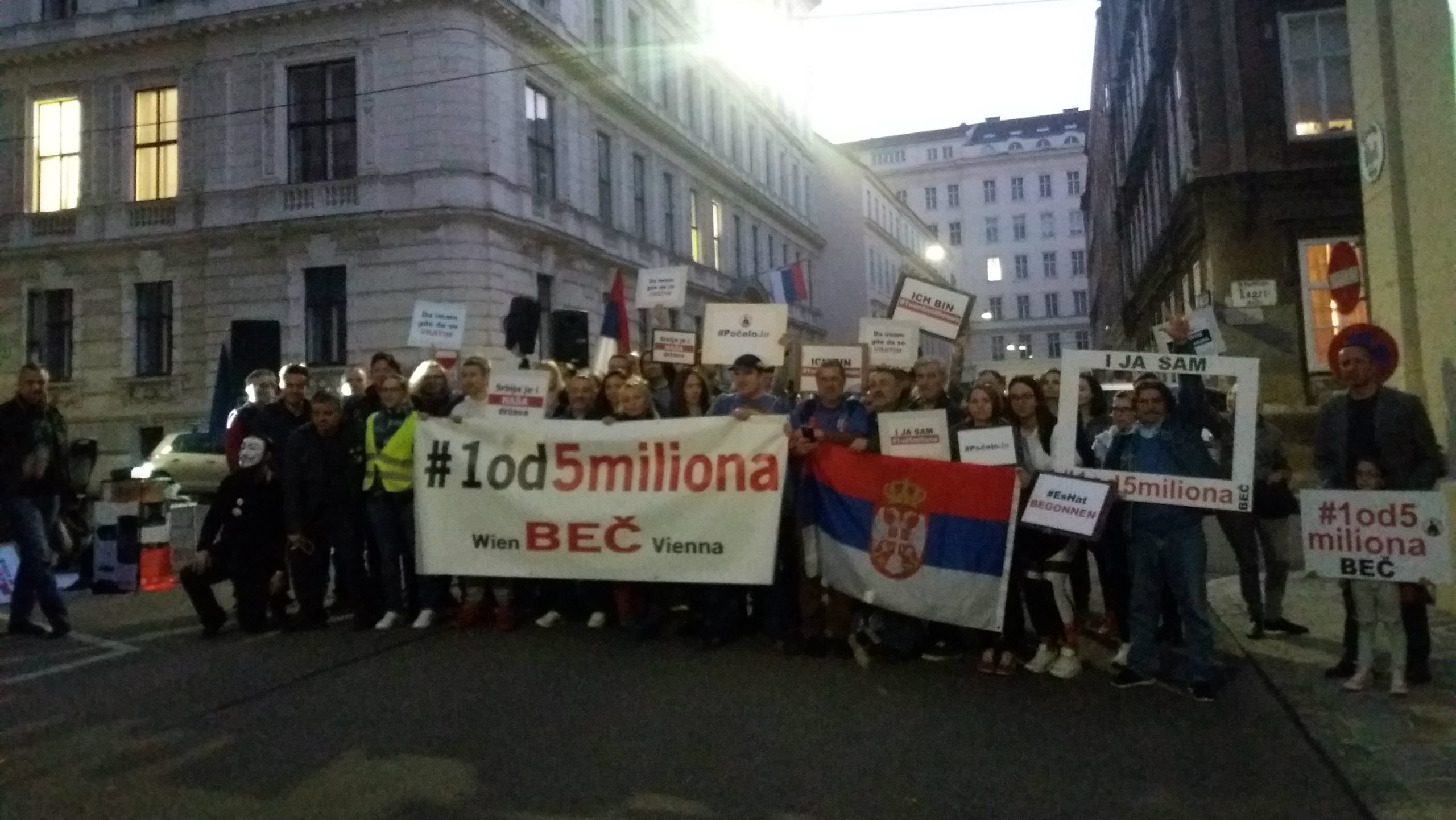 Protest podrške u Beču: Ne možemo da smenimo Vučića, ali smo kamičak u cipeli 1