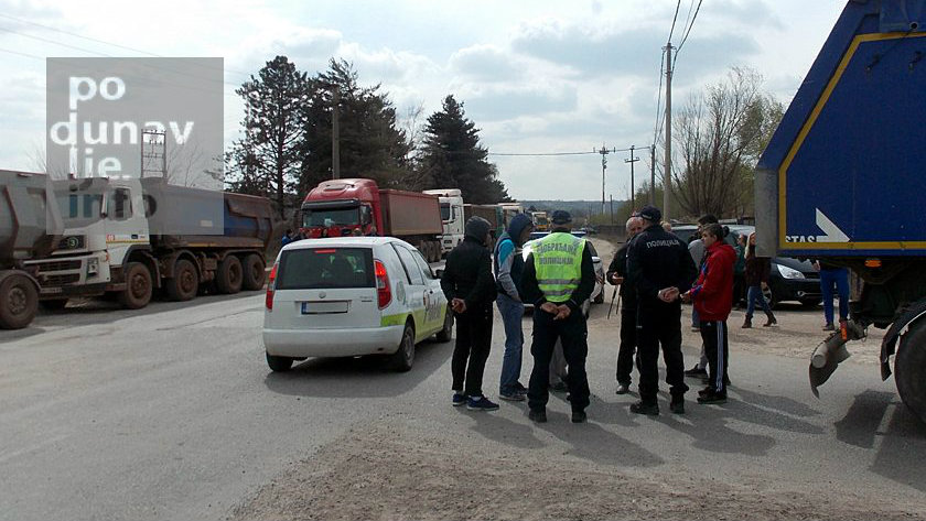 Smederevo: Građani ponovo blokirali Železarinu kapiju zbog šljake 1