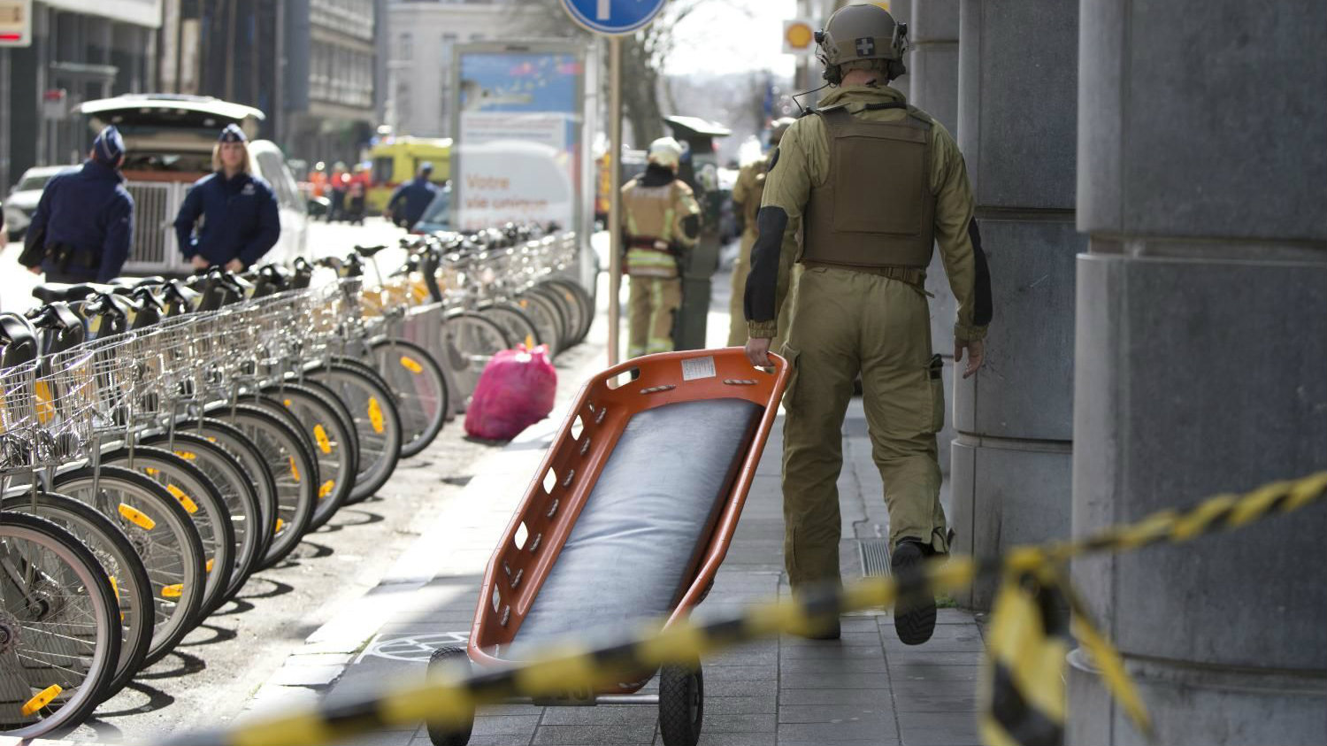 Zbog pretnje bombom evakuisano 40 ljudi iz zgrade nedaleko od sedišta EU u Briselu 1