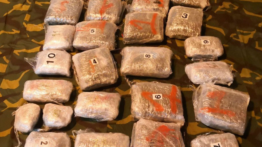 Zaplenjeno 800 kg kokaina kod Azorskih ostrva, u kriminalnoj grupi pretežno Srbi 1