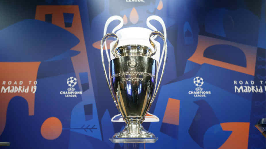 LŠ: Junajted na Barselonu, Siti na Totenhem 1