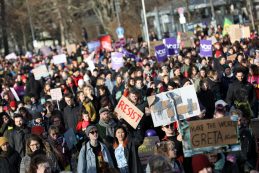 Obeležen Dan žena u svetu, u Madridu i Barseloni više od pola miliona demonstranata (FOTO) 7