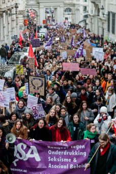 Obeležen Dan žena u svetu, u Madridu i Barseloni više od pola miliona demonstranata (FOTO) 8