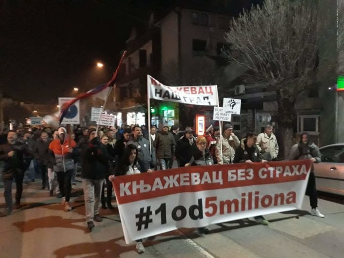 Protesti „1 od 5 miliona“ u više gradova Srbije (VIDEO, FOTO) 4