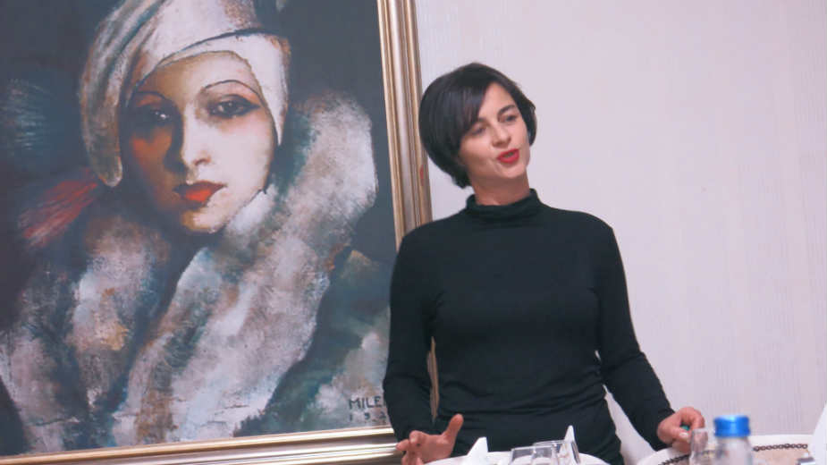 "Htela sam da sve ostane pod velom mesečine" 1