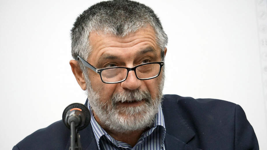 Knjiga o zlu u nama i oko nas 1