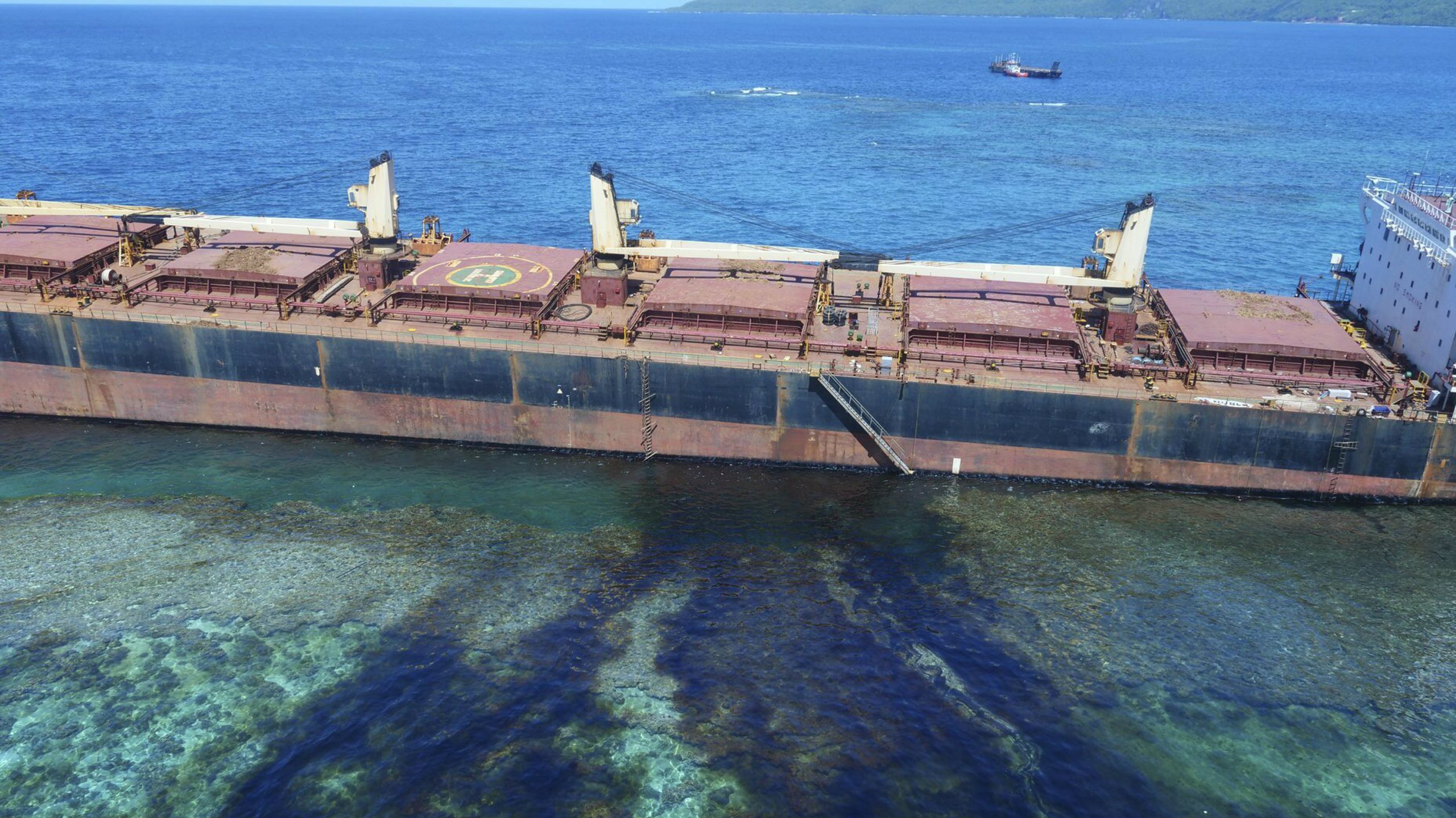 Nasukan brod ispustio 80 tona nafte kod Solomonskih ostrva 1